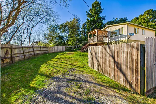 $347,500 | 887 Fernbridge Drive, Fortuna, CA 95540