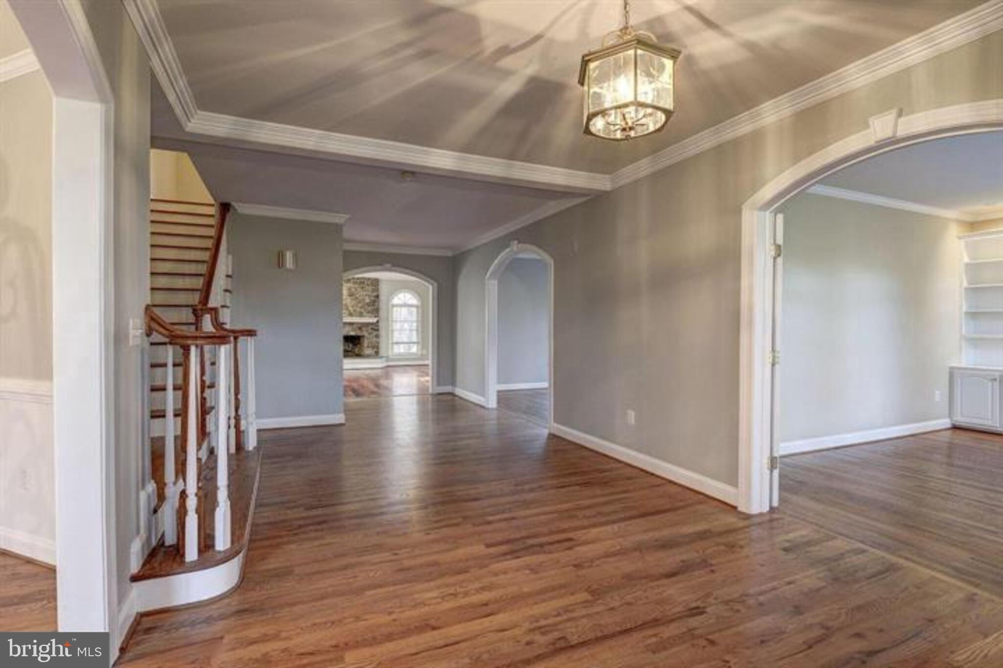 2082 Hunters Crest Way Vienna, VA 22181 - Photo 18 of 31