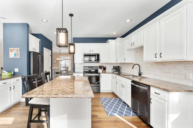 $595,000 | 3139 Anric Drive, Eau Claire, WI 54701