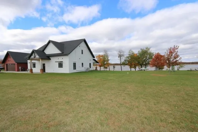 $575,000 | 36589 Co Highway 35, Dent, MN 56528