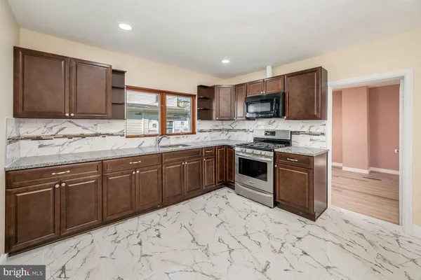 $249,900 | 15 South Governors Avenue, Dover, DE 19904
