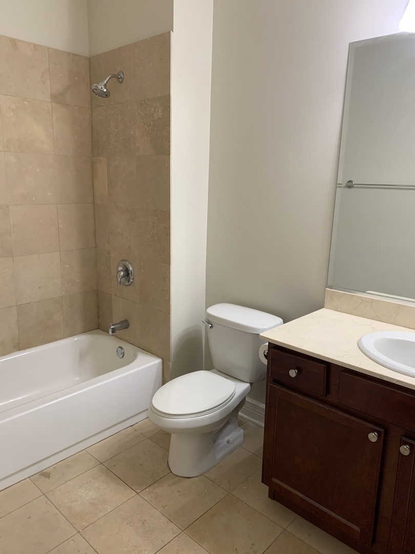 3300 West Irving Park Road, Unit M3 Chicago, IL 60618 - Photo 10 of 12
