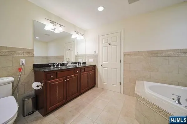 $6,500 | 2 Candlewood Drive, Old Tappan, NJ 07675