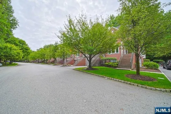 $6,500 | 2 Candlewood Drive, Old Tappan, NJ 07675