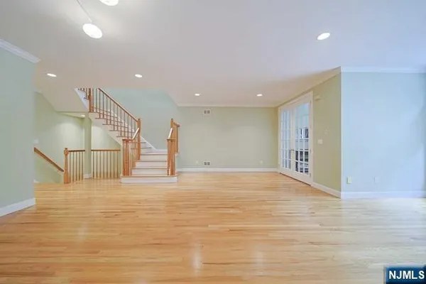 $6,500 | 2 Candlewood Drive, Old Tappan, NJ 07675