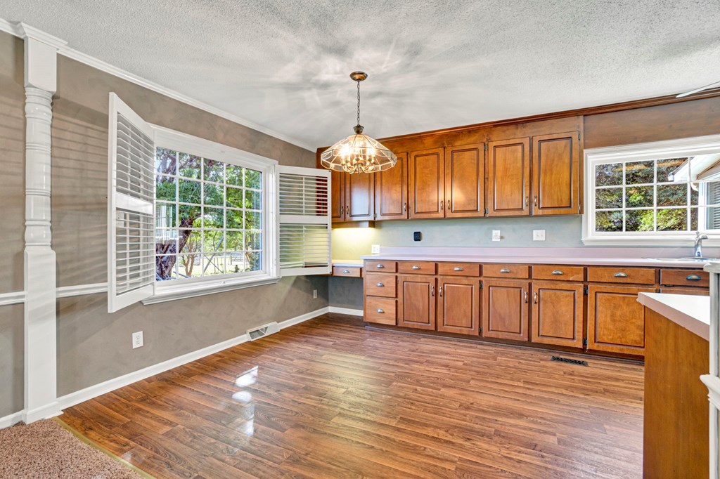1101 Watts Bridge Road Ninety Six, SC 29666 - Photo 16 of 58 EAT-IN KITCHEN