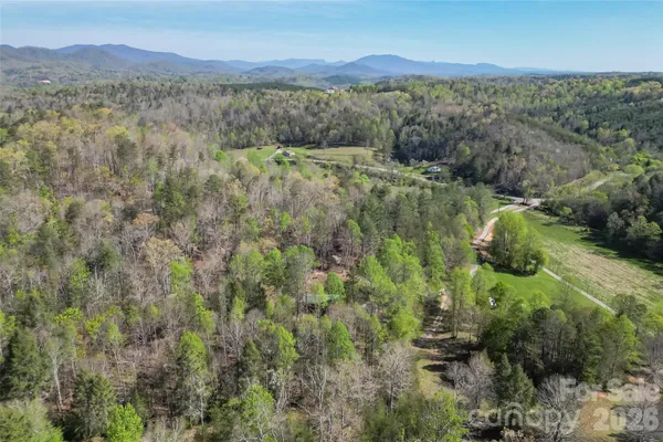$308,000 | 152 Brown Farm Drive, Marion, NC 28752