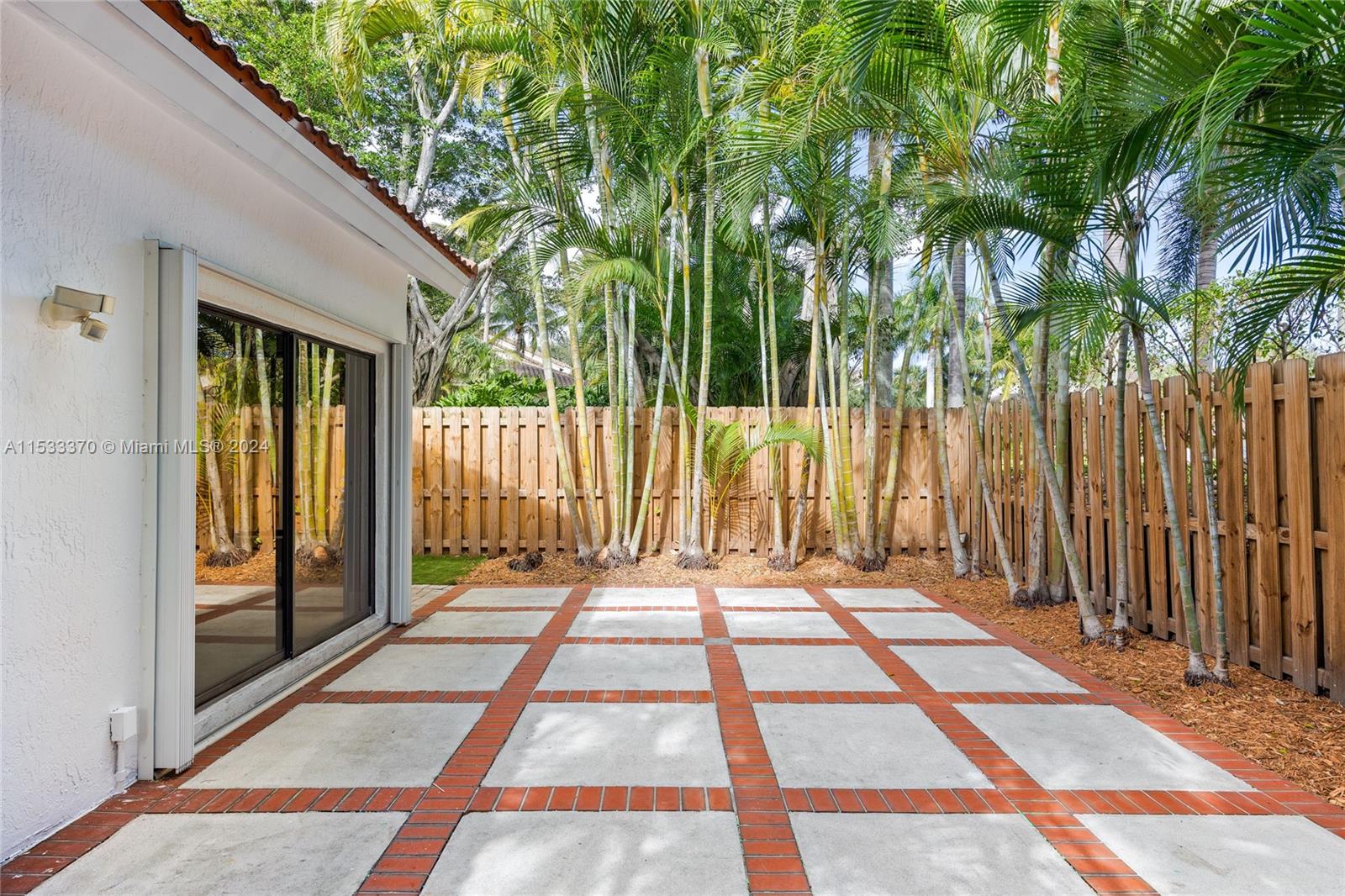 5632 Amersham Way Boca Raton, FL 33486 - Photo 15 of 28 Gallery Image 15