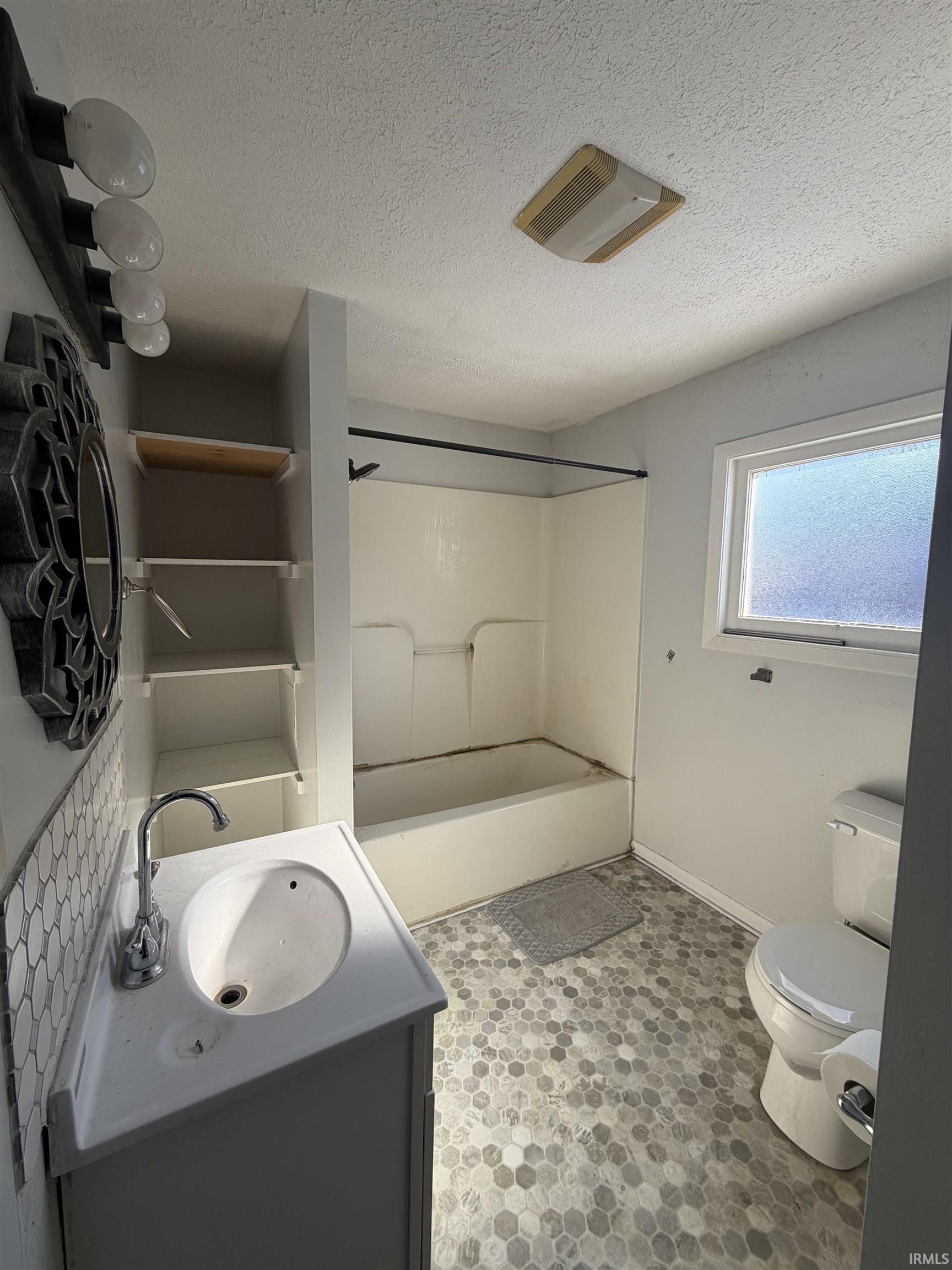 601 South Clay Street Frankfort, IN 46041 - Photo 9 of 25