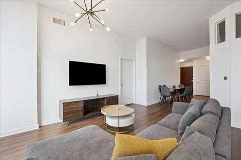 $799,000 | 360 Nueces Street, Unit 2704, Austin, TX 78701