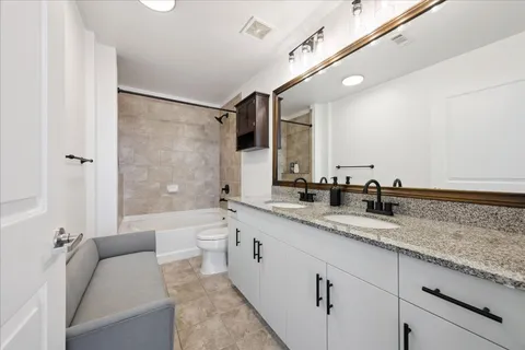 $825,000 | 360 Nueces Street, Unit 2704, Austin, TX 78701