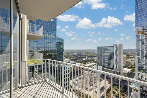 $799,000 | 360 Nueces Street, Unit 2704, Austin, TX 78701