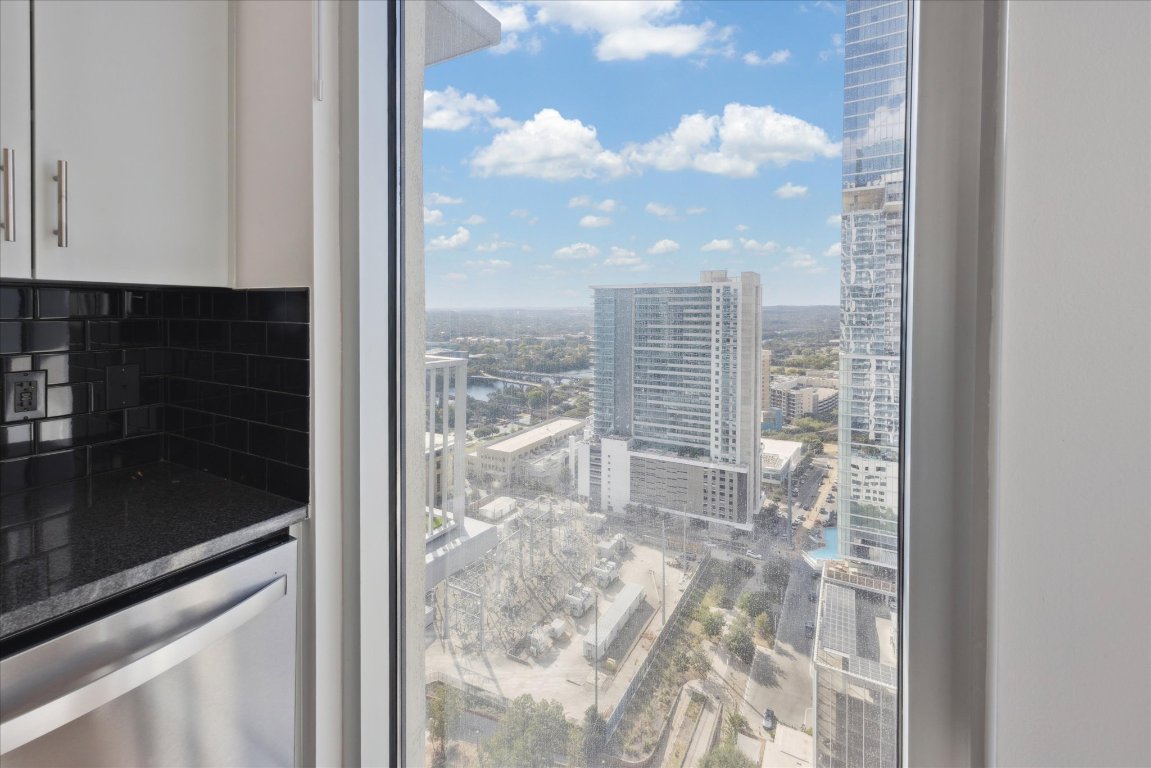 360 Nueces Street, Unit 2704 Austin, TX 78701 - Photo 10 of 40