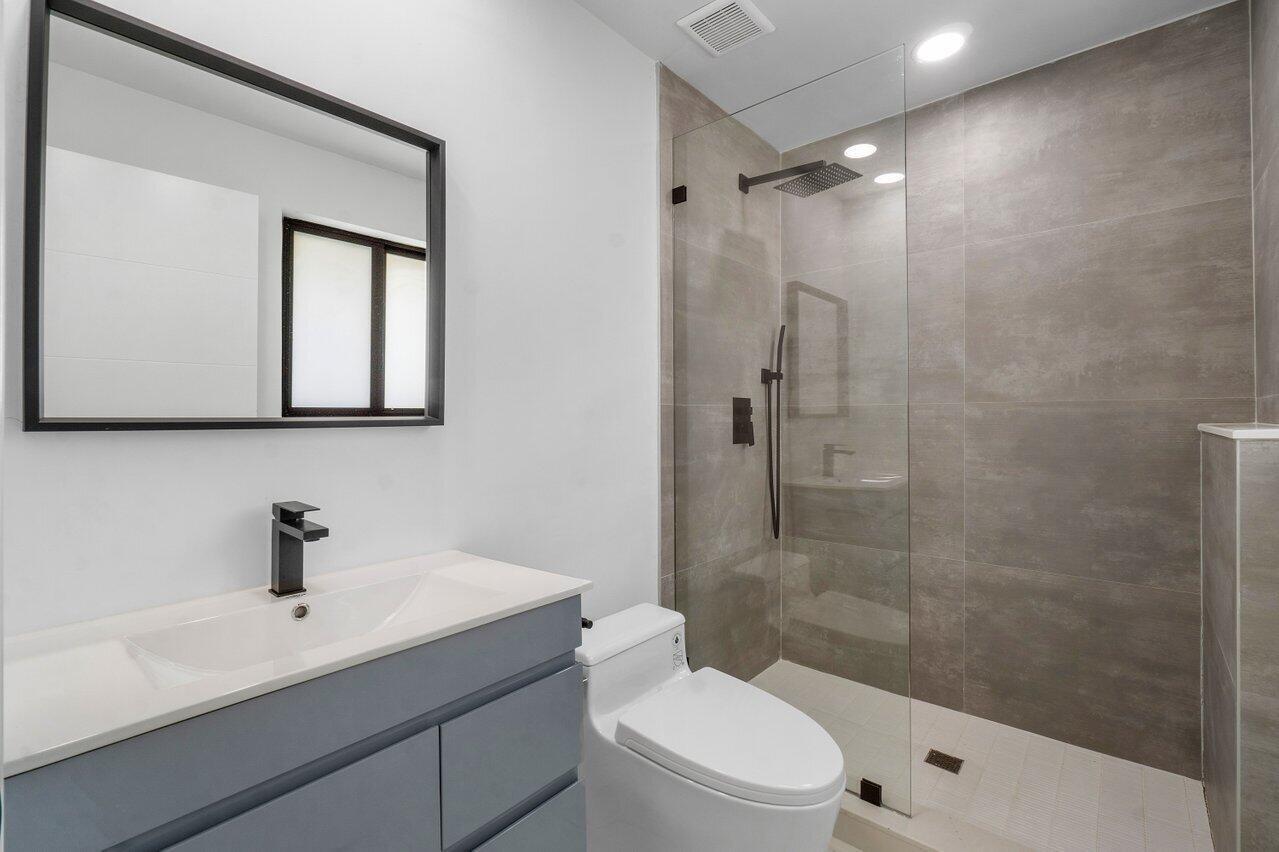 1200 Southwest 8th Street Boca Raton, FL 33486 - Photo 16 of 34 016-1200Southwest8thStreet-BocaRaton-FL-