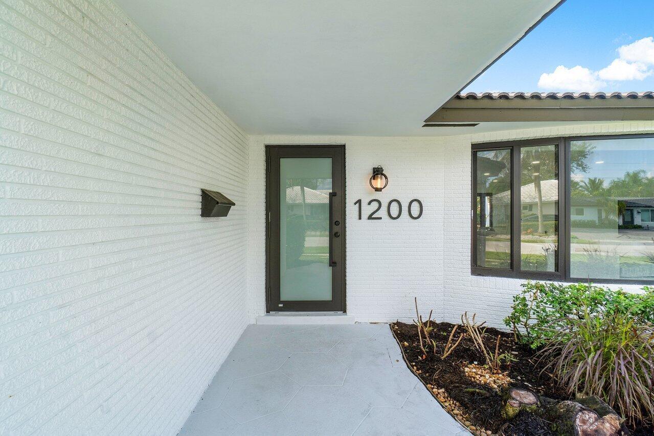 1200 Southwest 8th Street Boca Raton, FL 33486 - Photo 5 of 34 005-1200Southwest8thStreet-BocaRaton-FL-