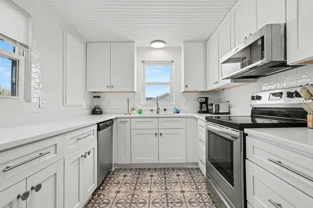 $899,900 | 6210 Nixon Street, North Myrtle Beach, SC 29582