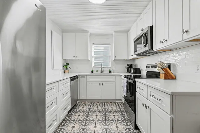 $899,900 | 6210 Nixon Street, North Myrtle Beach, SC 29582