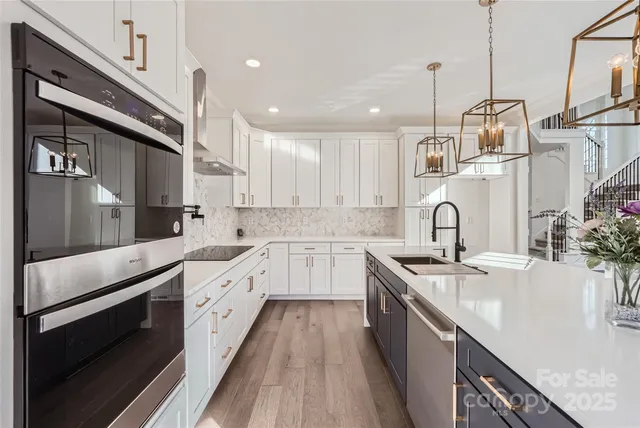 $899,999 | 18038 Greyfield Glen, Fort Mill, SC 29707