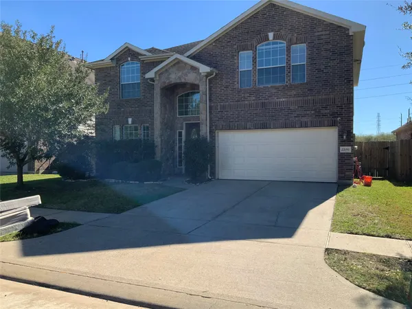 $2,350 | 22011 Castle Hawk Trail, Richmond, TX 77407