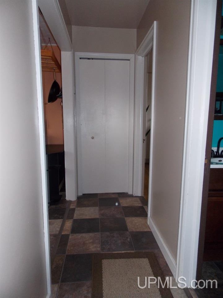 421 Lyons Street Baraga, MI 49908 - Photo 6 of 18