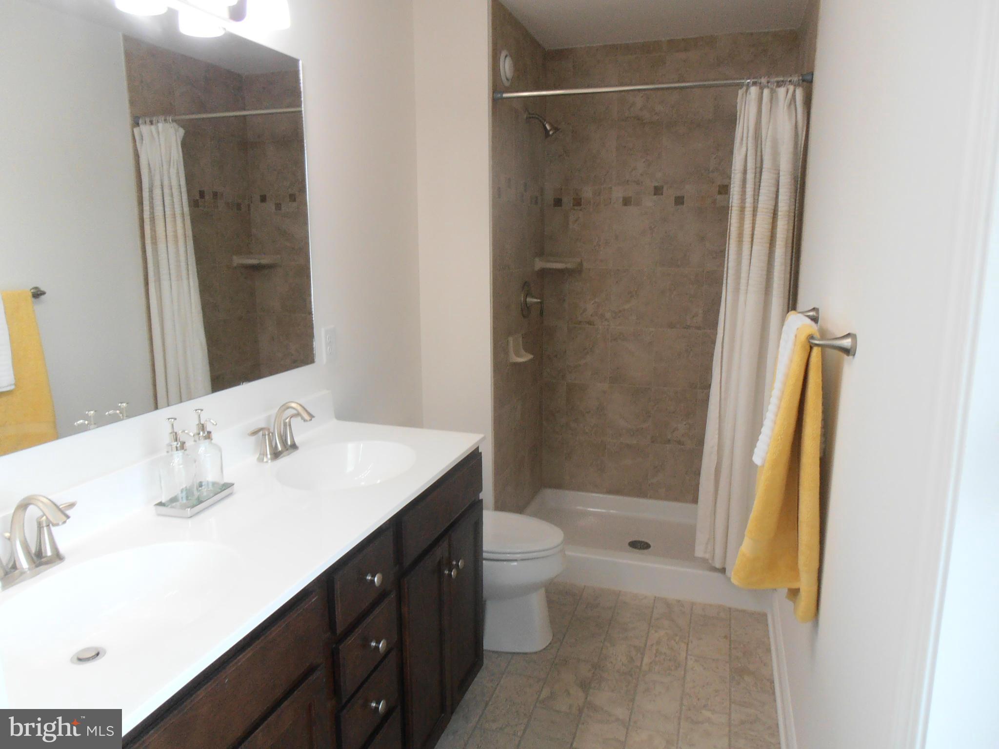 5424 Addison Road Fairmount Heights, MD 20743 - Photo 22 of 26 Bath (Master)