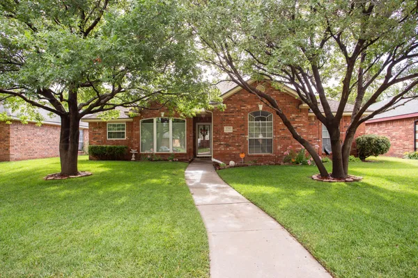 $279,000 | 5705 Foxcroft Drive, Amarillo, TX 79109
