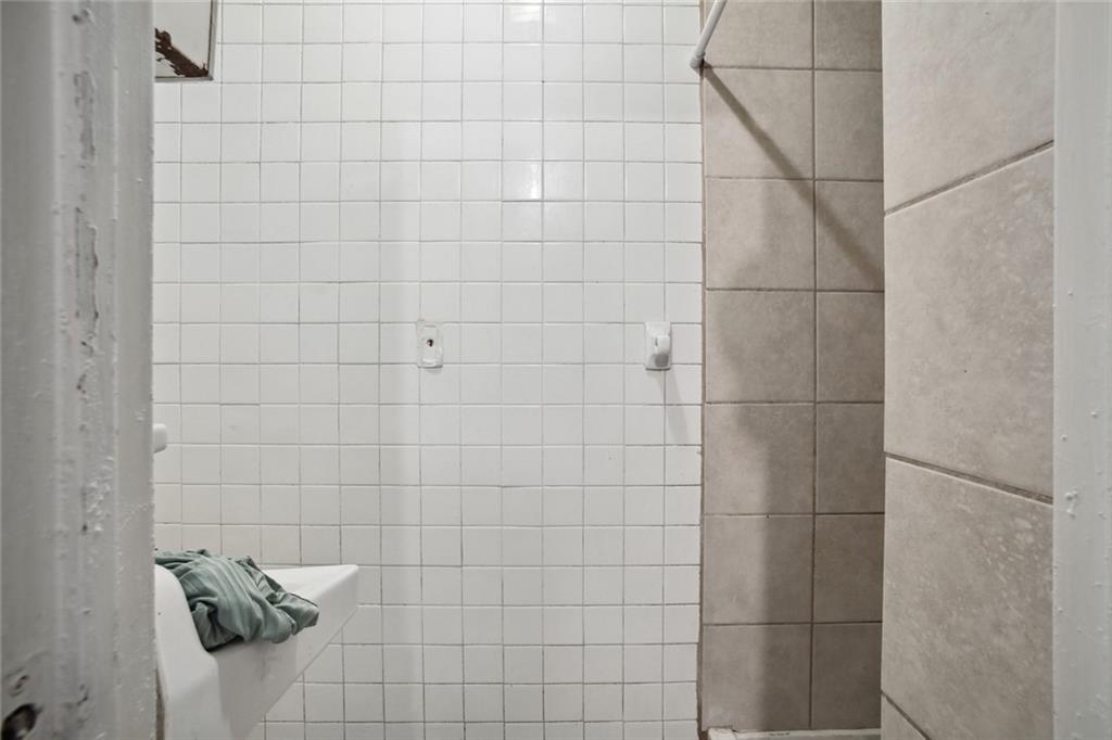 1913 Seventh Street New Orleans, LA 70115 - Photo 18 of 34