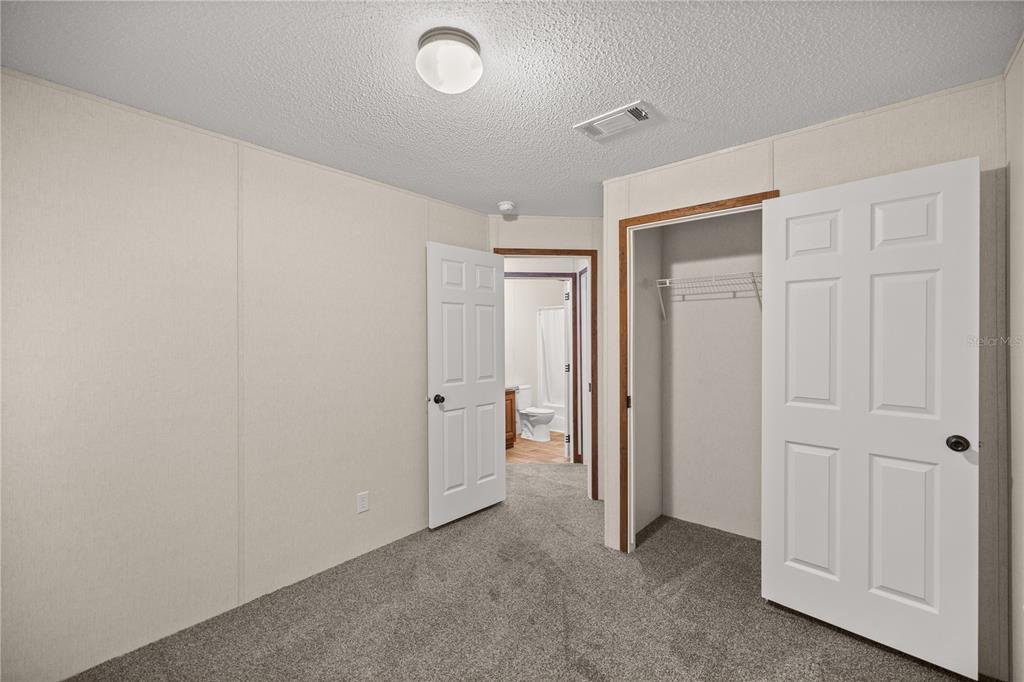 22401 Northwest 91st Court Road Micanopy, FL 32667 - Photo 11 of 32 Bedroom 1