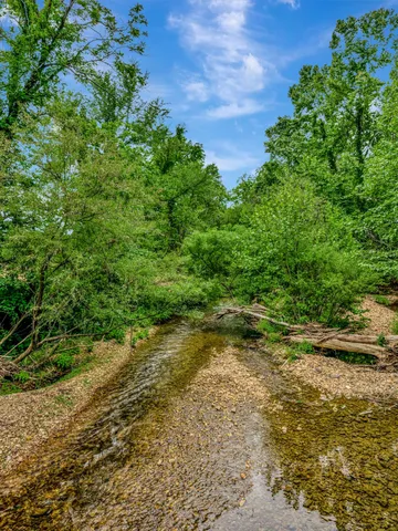 $530,000 | 80 Latimer Cemetery Lane, Waverly, TN 37185