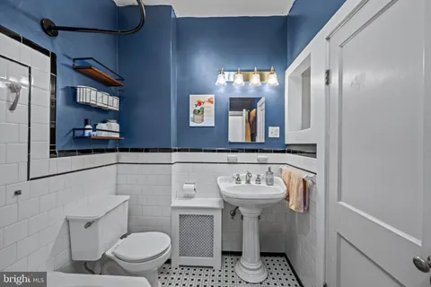 $400,000 | 633 South Conkling Street, Baltimore, MD 21224
