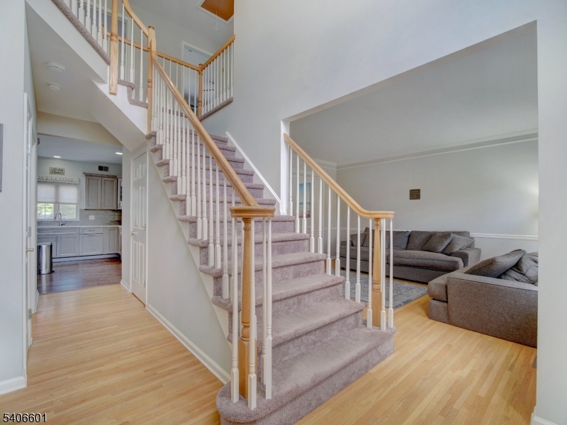 37 Lazarus Drive Ledgewood, NJ 07852 - Photo 4 of 50