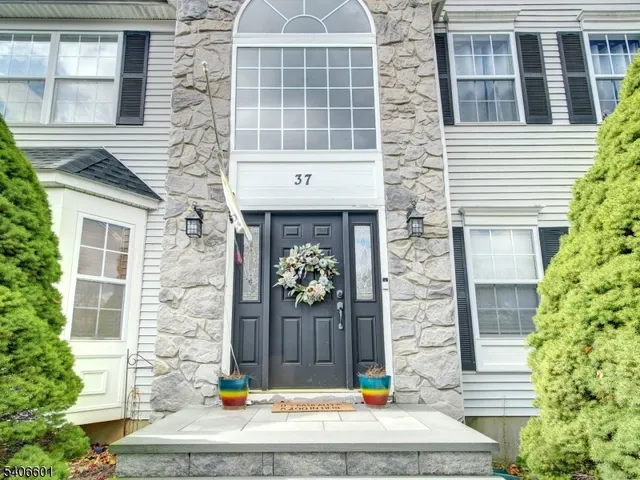 $939,900 | 37 Lazarus Drive, Ledgewood, NJ 07852