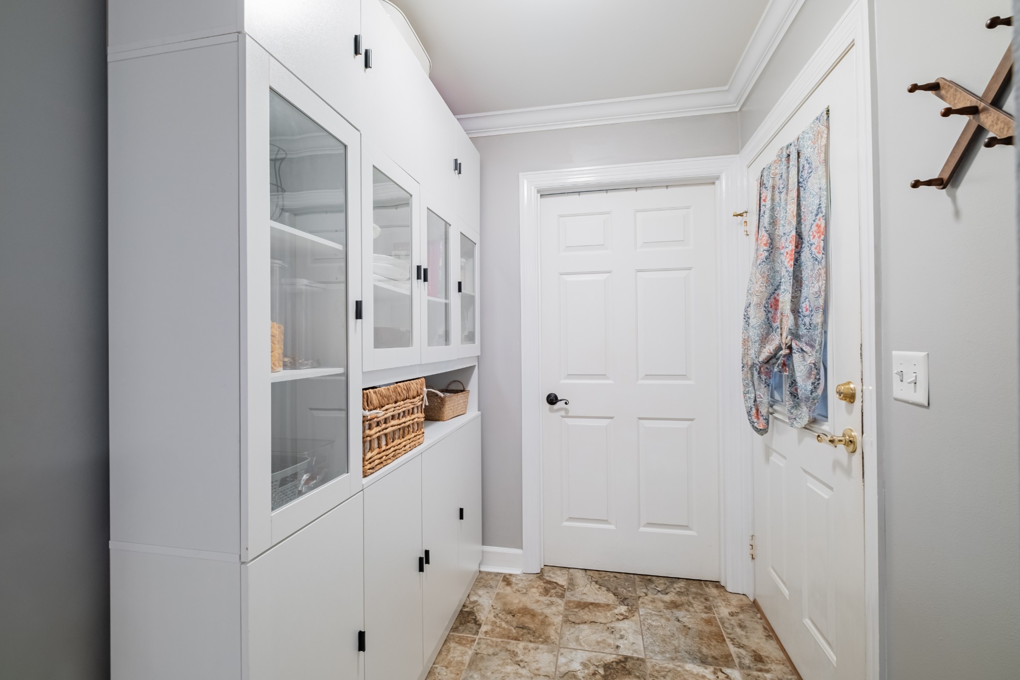 102 Point Drive Tullahoma, TN 37388 - Photo 18 of 29 a view of bathroom