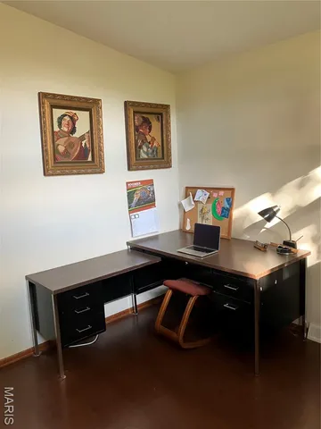 $185,000 | 1070 Monroe Street, Carlyle, IL 62231