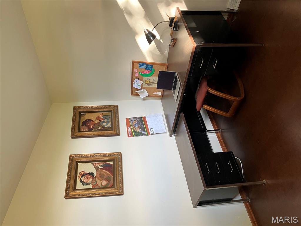 1070 Monroe Street Carlyle, IL 62231 - Photo 14 of 21