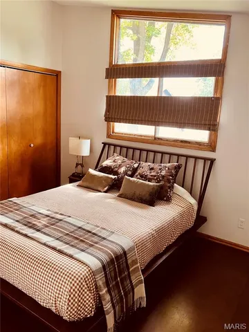 $185,000 | 1070 Monroe Street, Carlyle, IL 62231