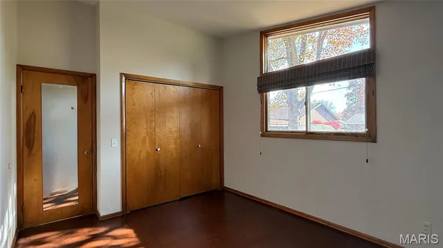 $185,000 | 1070 Monroe Street, Carlyle, IL 62231