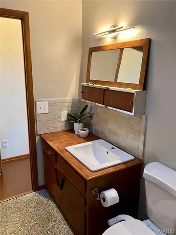 $185,000 | 1070 Monroe Street, Carlyle, IL 62231