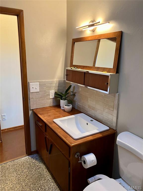 1070 Monroe Street Carlyle, IL 62231 - Photo 10 of 21