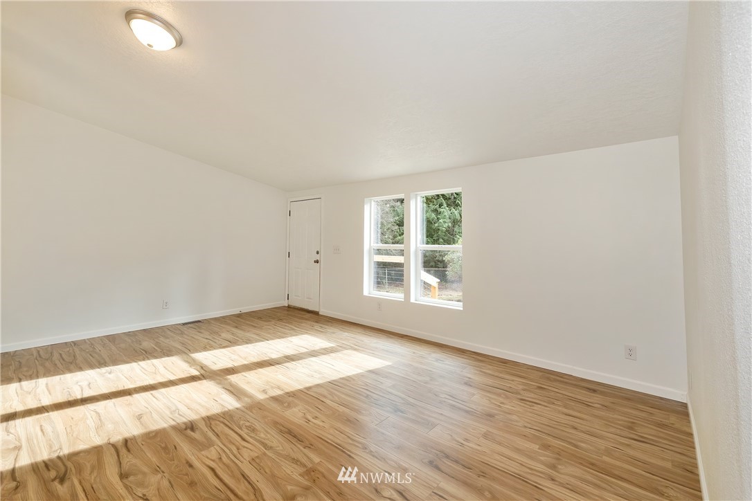 5262 David Road Northwest Bremerton, WA 98312 - Photo 8 of 39 Gallery Image 8