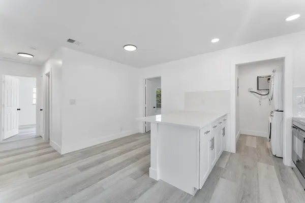 $3,100 | 424 Northwest 2nd Terrace, Deerfield Beach, FL 33441