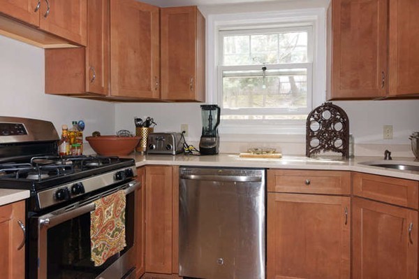 23 Beverly Road Arlington, MA 02474 - Photo 6 of 28 Gallery Image 6