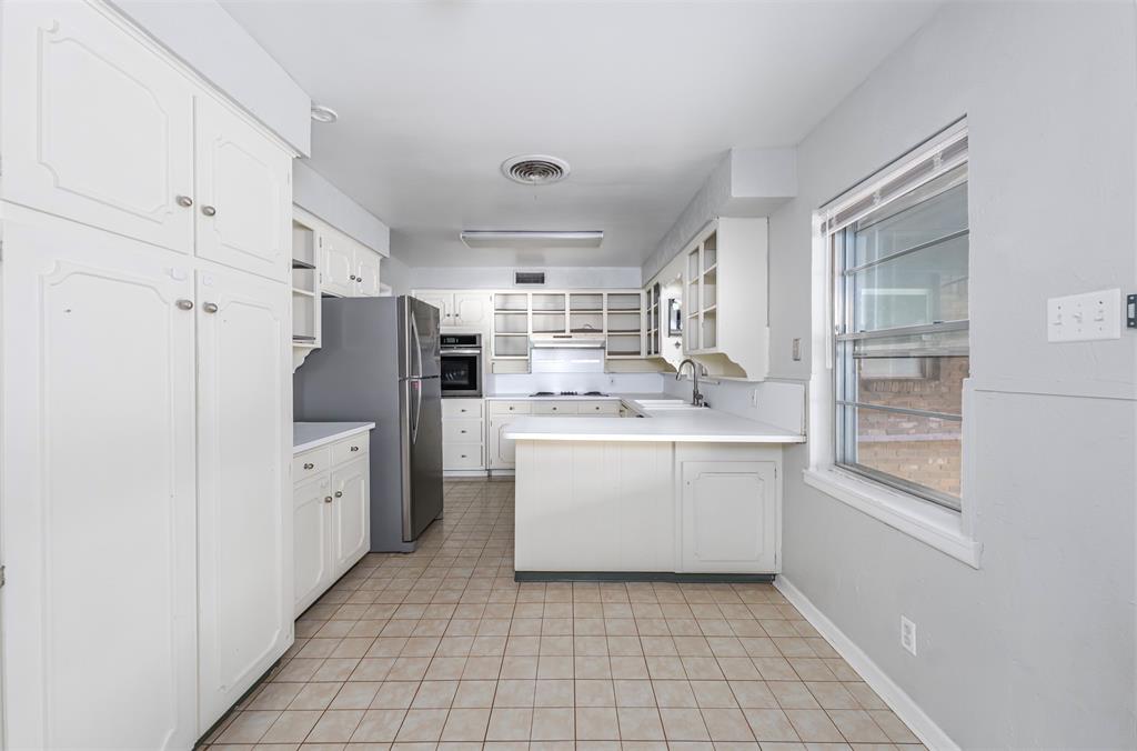 1500 Oakcliff Road Fort Worth, TX 76103 - Photo 13 of 30