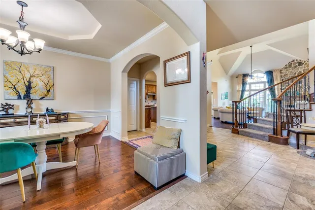 a view of a livingroom with furniture and a livingroom