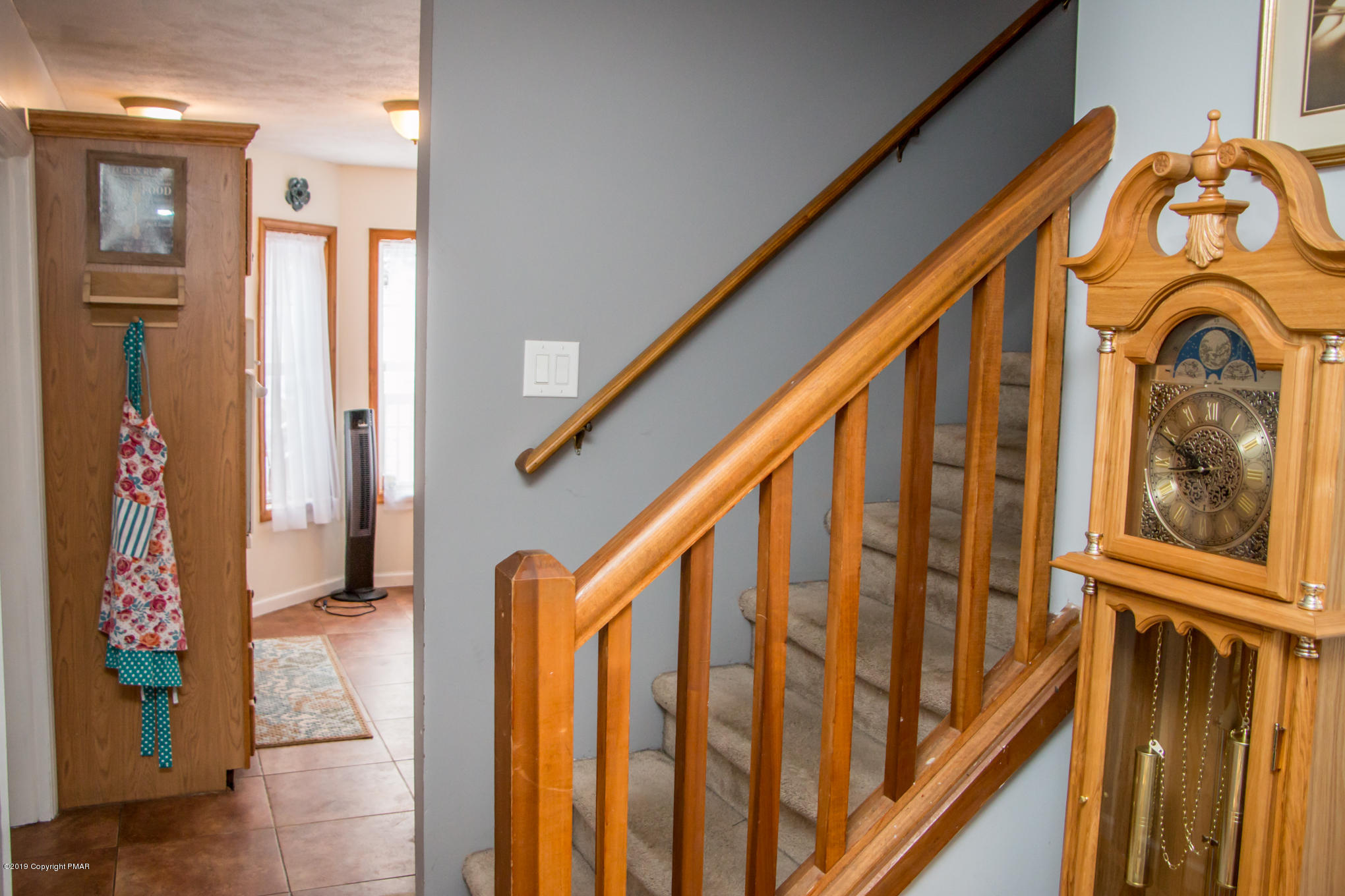 5090 Pine Ridge Road North East Stroudsburg, PA 18302 - Photo 13 of 42 staircase
