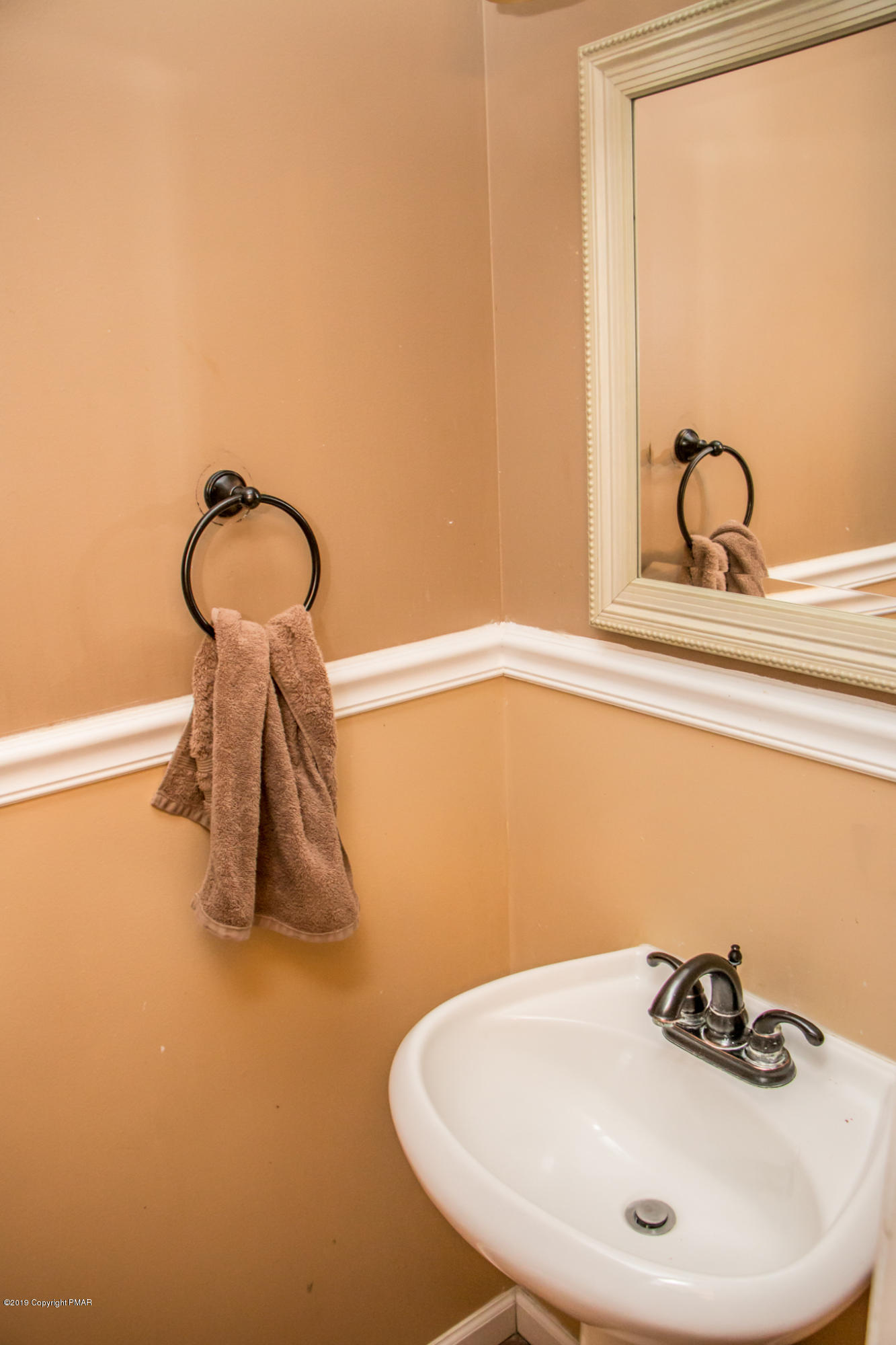 5090 Pine Ridge Road North East Stroudsburg, PA 18302 - Photo 34 of 42 half bath