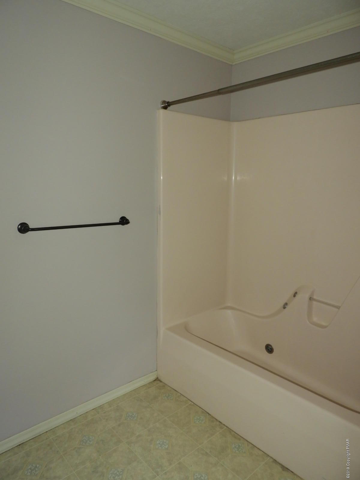 5090 Pine Ridge Road North East Stroudsburg, PA 18302 - Photo 38 of 42 Master bathroom