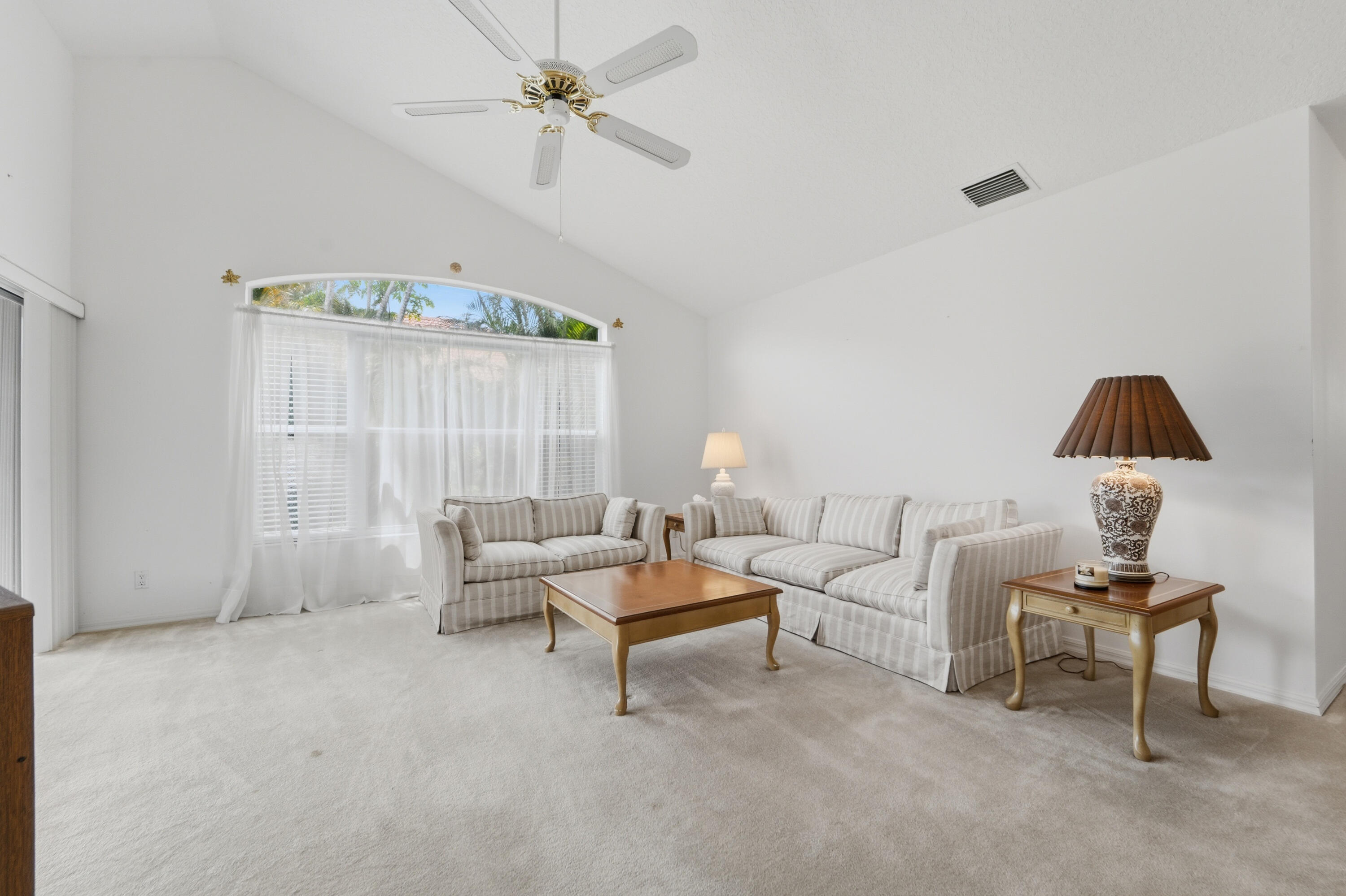 3120 Contego Lane Riviera Beach, FL 33418 - Photo 11 of 51 040726-157