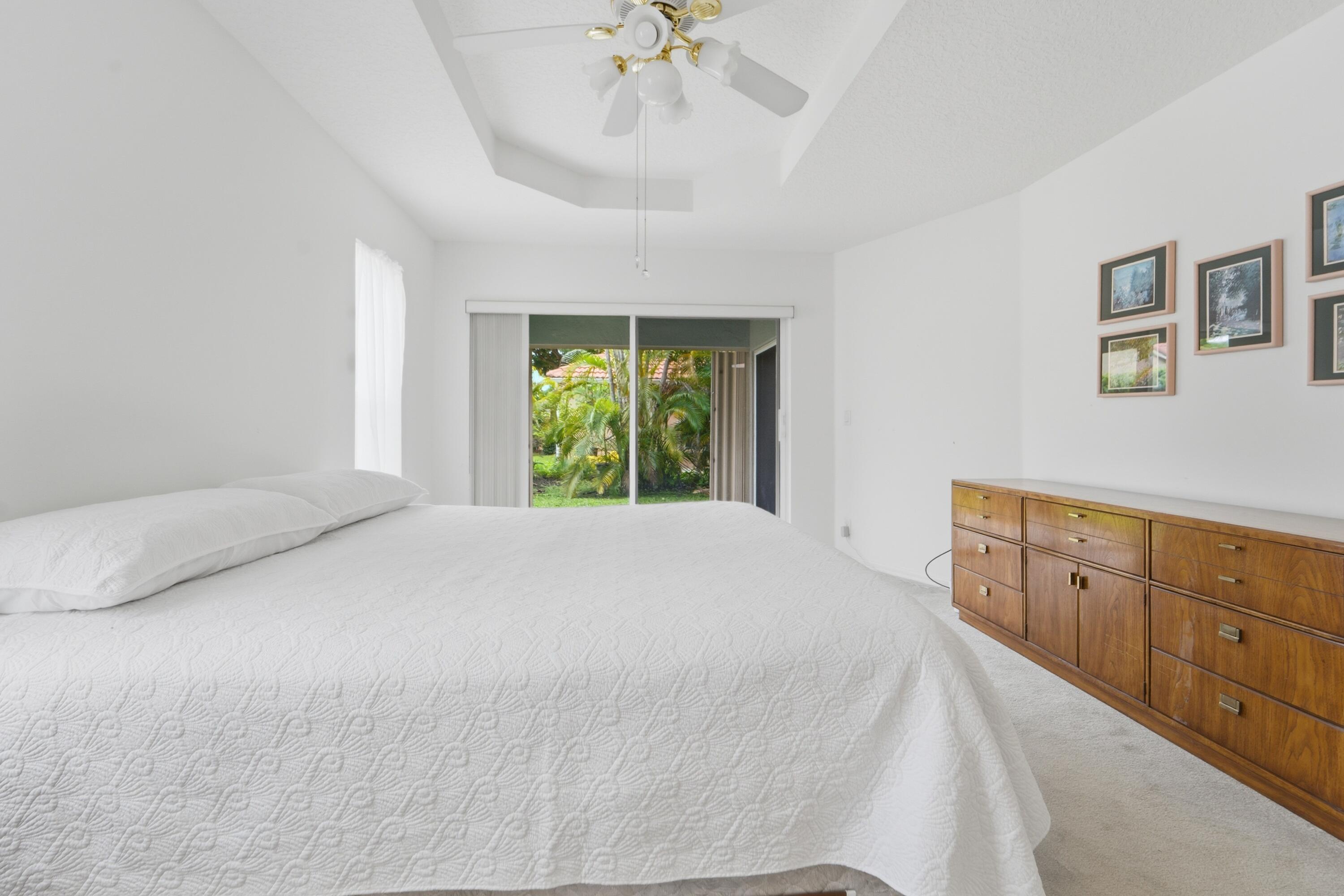 3120 Contego Lane Riviera Beach, FL 33418 - Photo 15 of 51 040726-207