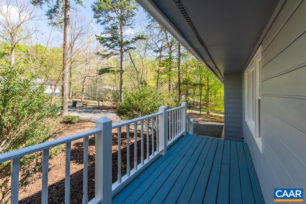 15 East Point Road Palmyra, VA 22963 - Photo 8 of 48 a view of balcony with wooden floor